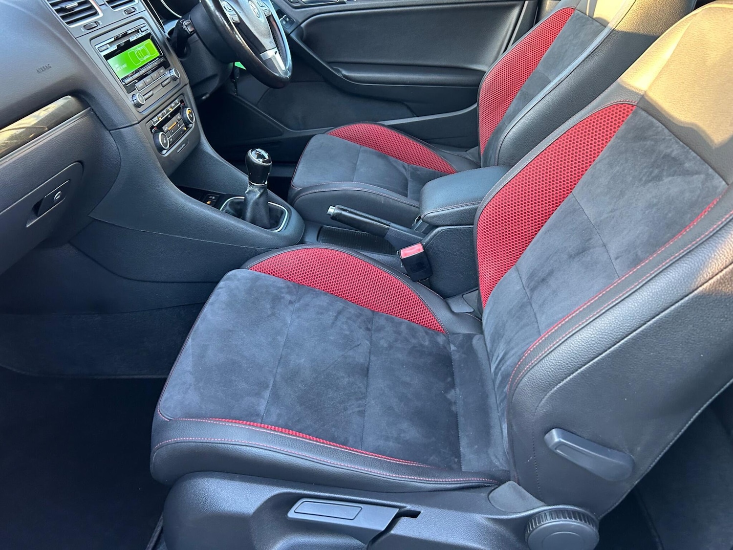 Used Volkswagen Golf 2012 for sale - 77166607: Photo 16