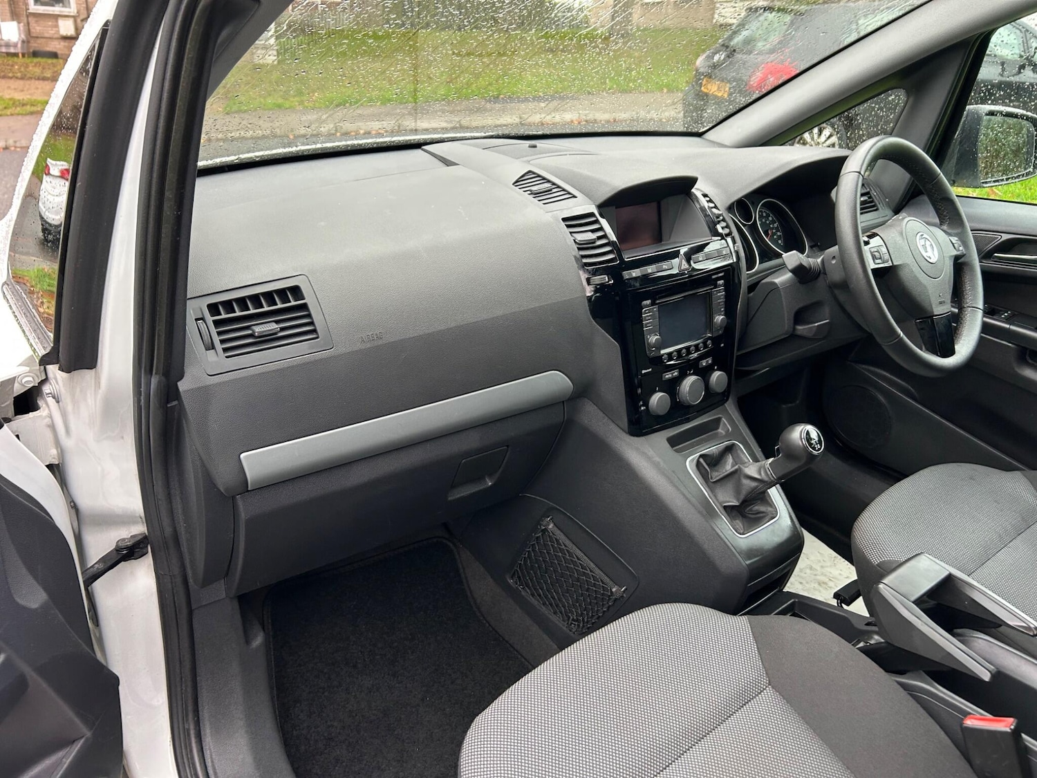 Used Vauxhall Zafira 2014 for sale - 76716877: Photo 14