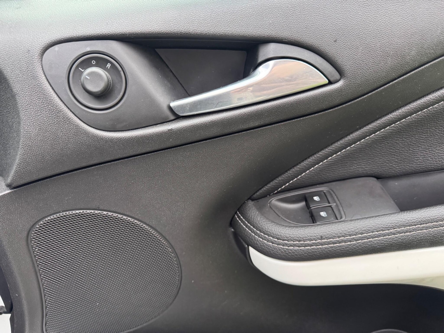 Used Vauxhall ADAM 2016 for sale - 76716872: Photo 12