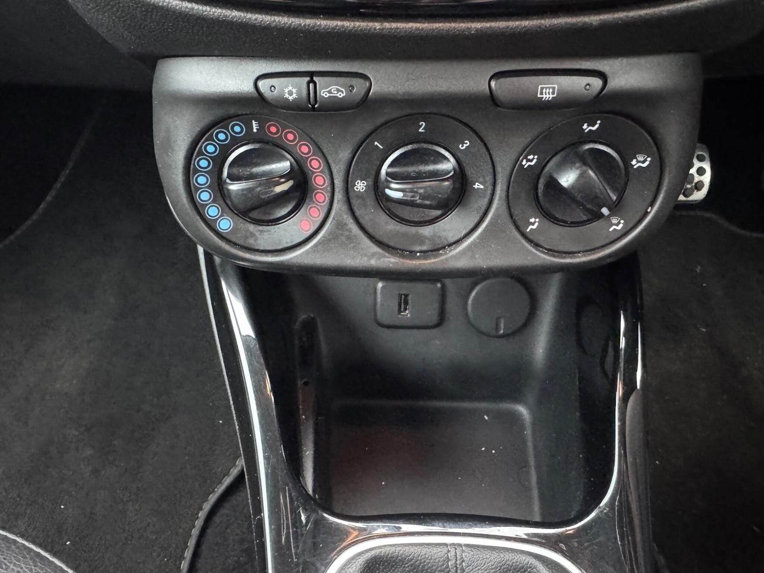 Used Vauxhall ADAM 2016 for sale - 76716872: Photo 19