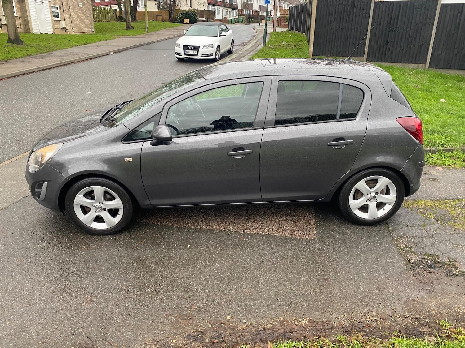 Used Vauxhall Corsa 2013 for sale - 77695650: Photo 3