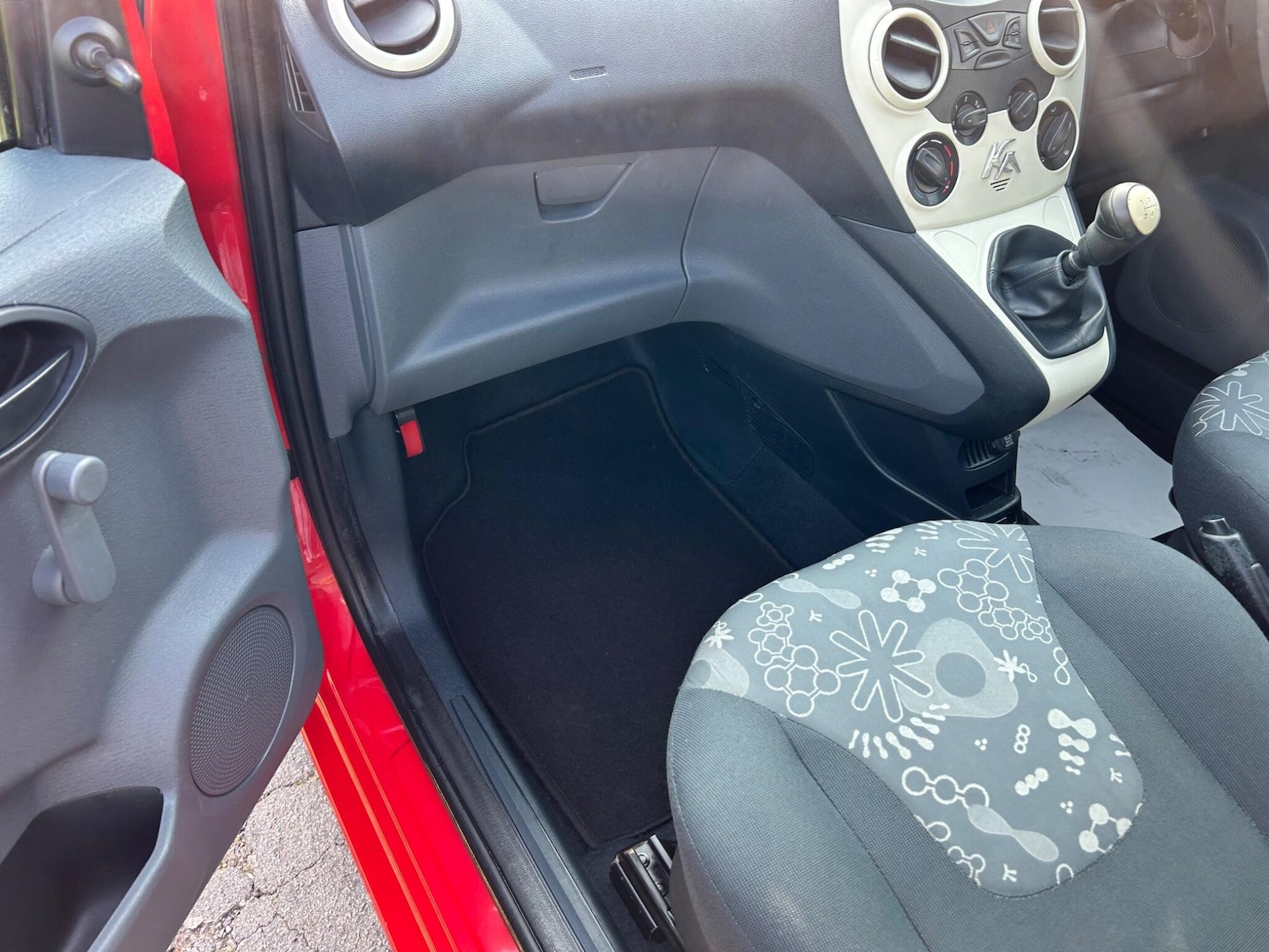 Used Ford Ka 2014 for sale - 76716883: Photo 13