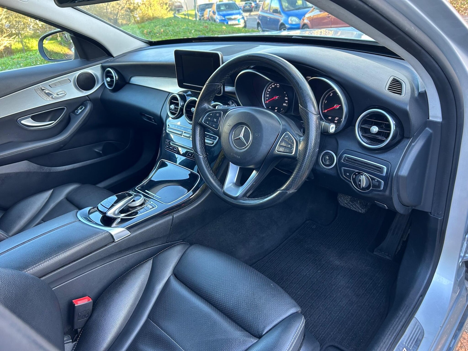 Used Mercedes-Benz C Class 2017 for sale - 76716875: Photo 10