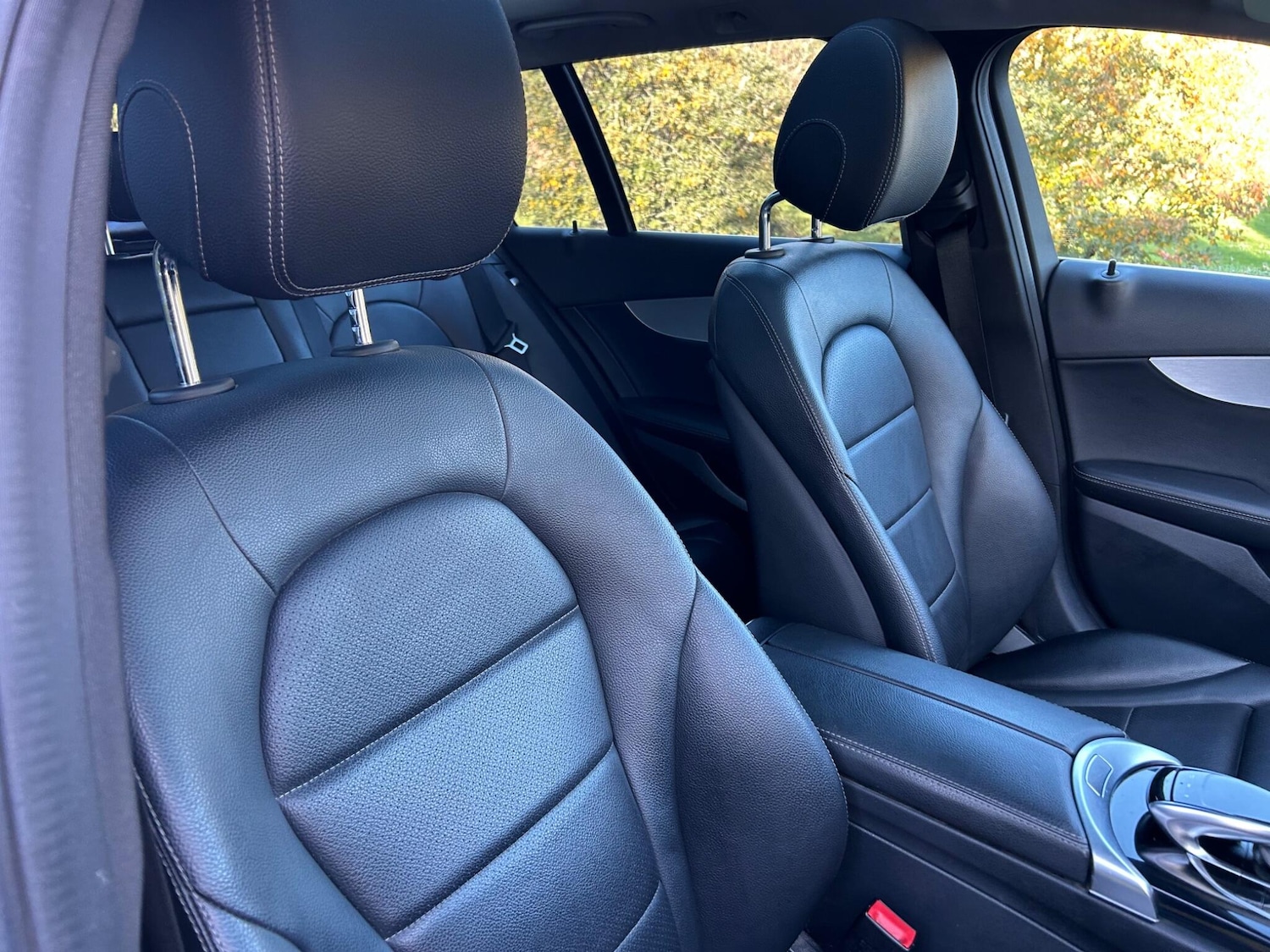 Used Mercedes-Benz C Class 2017 for sale - 76716875: Photo 11