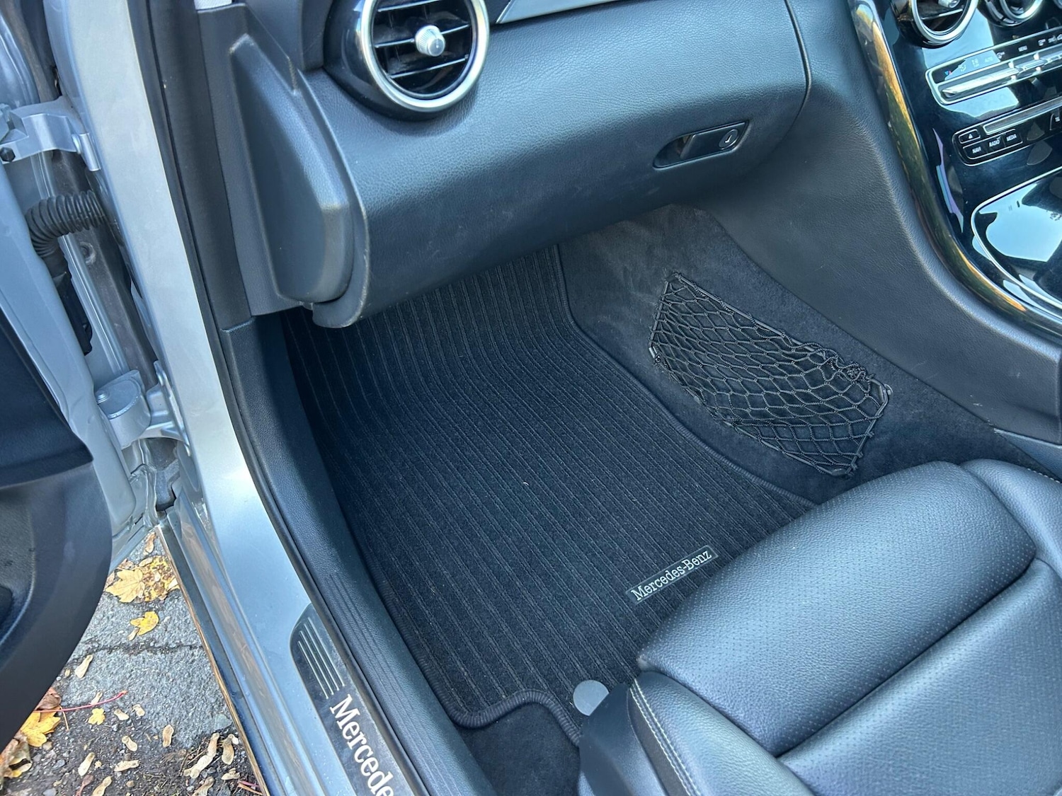 Used Mercedes-Benz C Class 2017 for sale - 76716875: Photo 14