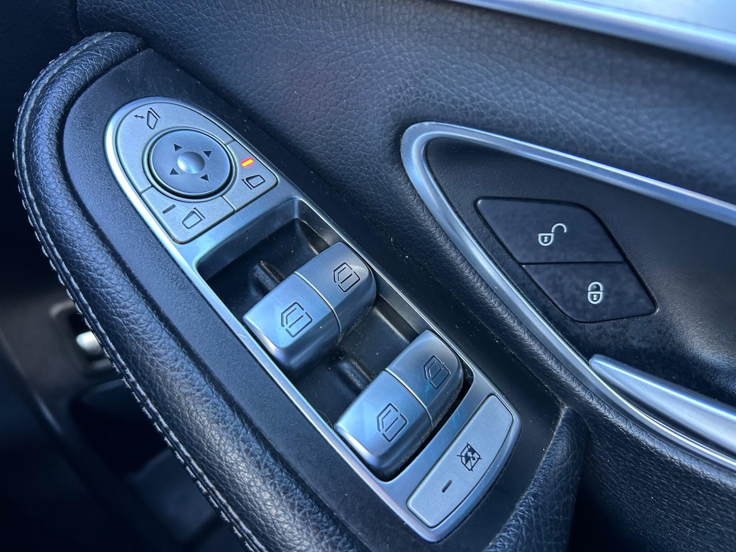 Used Mercedes-Benz C Class 2017 for sale - 76716875: Photo 28