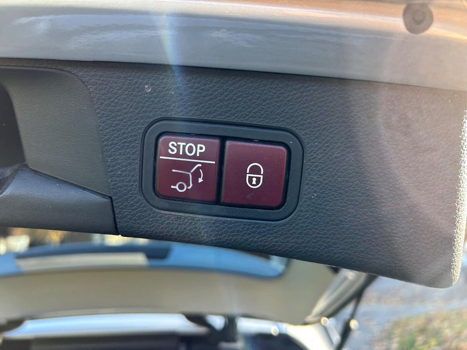 Used Mercedes-Benz C Class 2017 for sale - 76716875: Photo 32