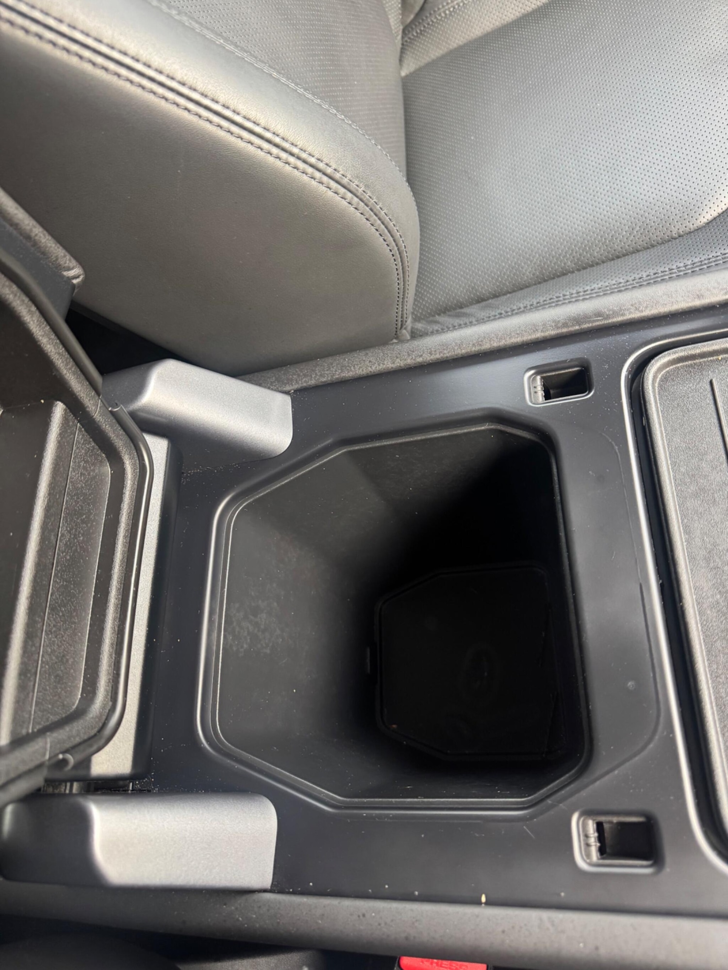 Used Land Rover Defender 2022 for sale - 76990557: Photo 11