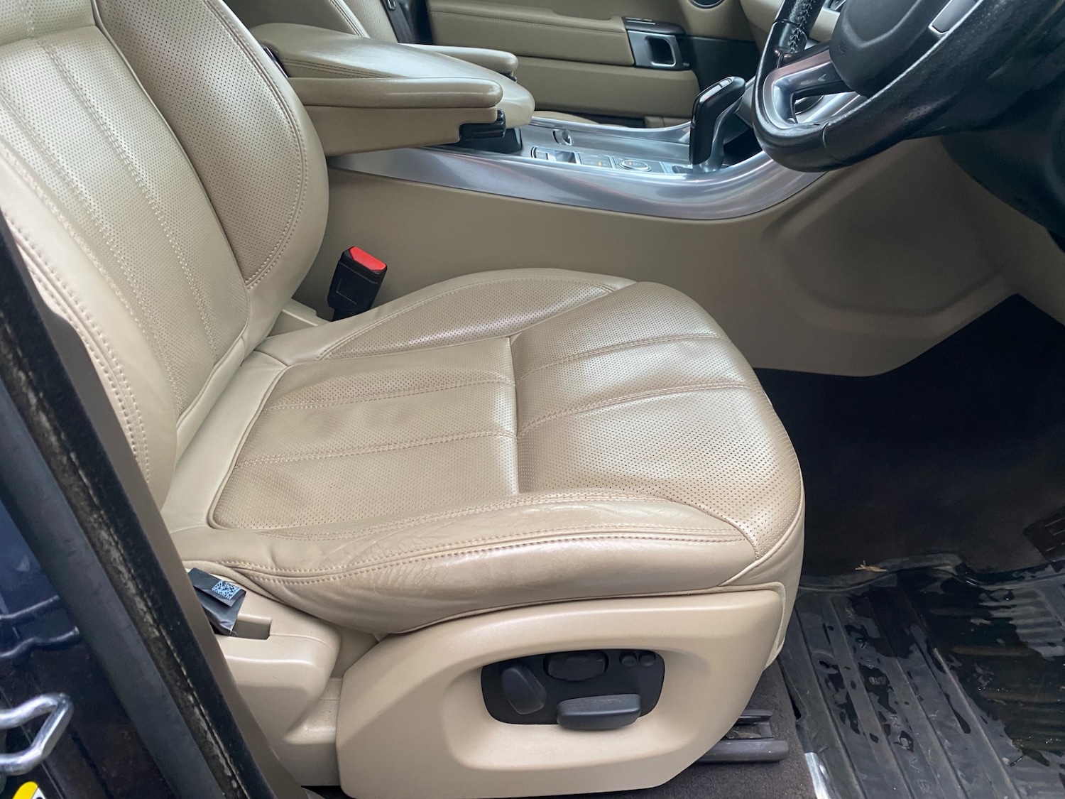 Used Land Rover Range Rover Sport 2015 for sale - 77261461: Photo 18