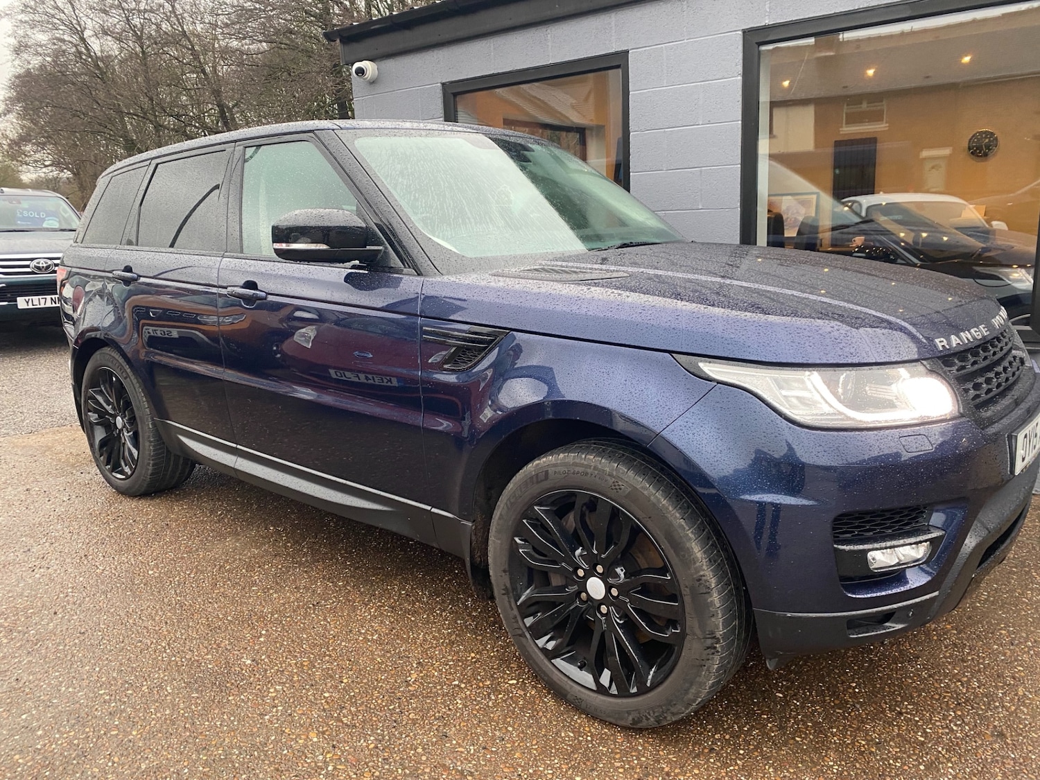 Used Land Rover Range Rover Sport 2015 for sale - 77261461: Photo 3