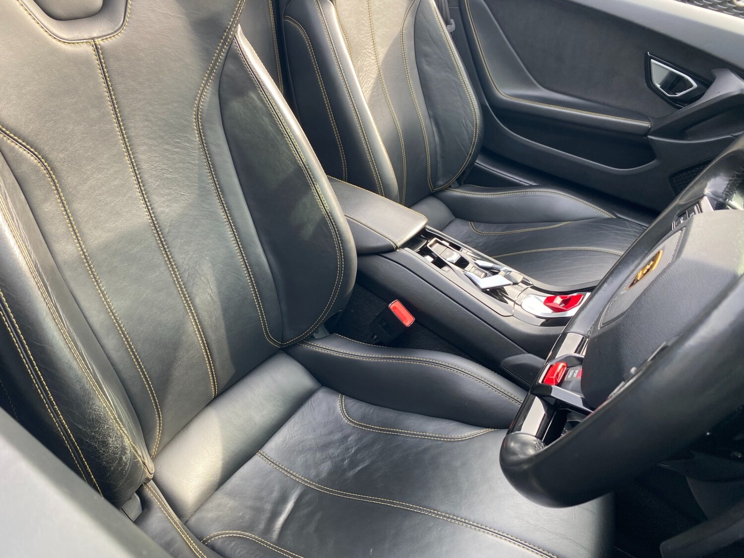 Used Lamborghini Huracan 2016 for sale - 78122260: Photo 30