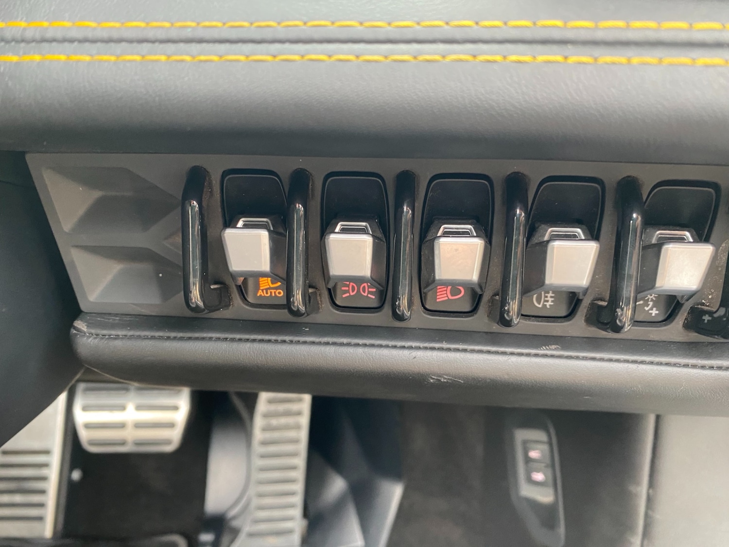 Used Lamborghini Huracan 2016 for sale - 78122260: Photo 33