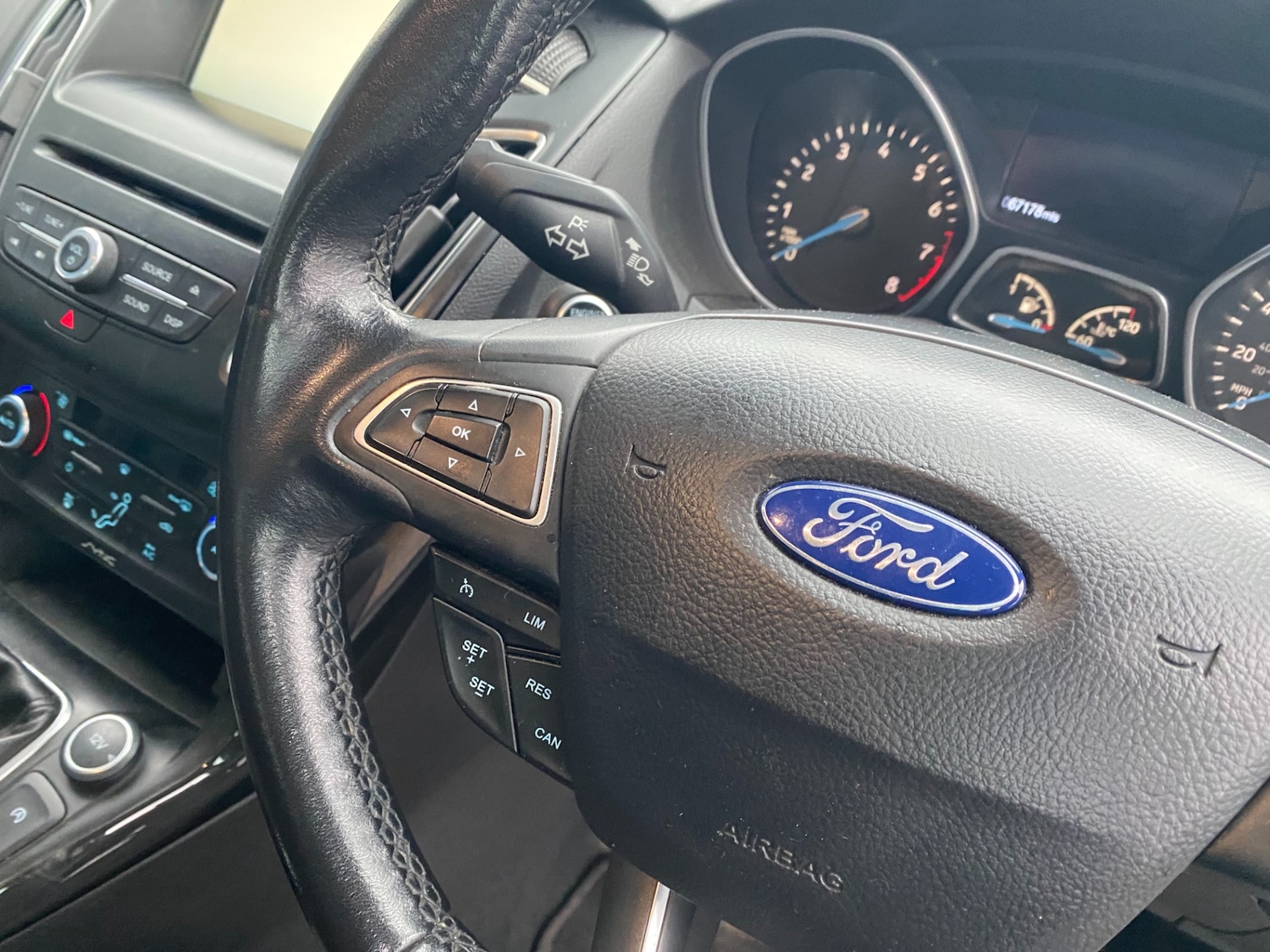 Used Ford Focus 2015 for sale - 77240394: Photo 15