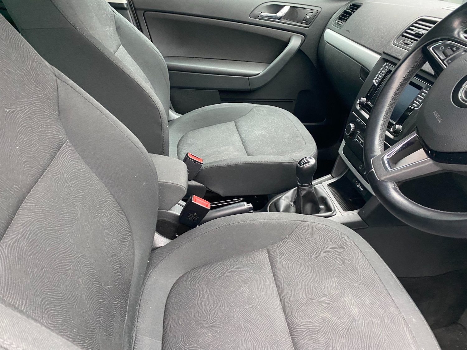 Used Skoda Yeti 2015 for sale - 77403879: Photo 6