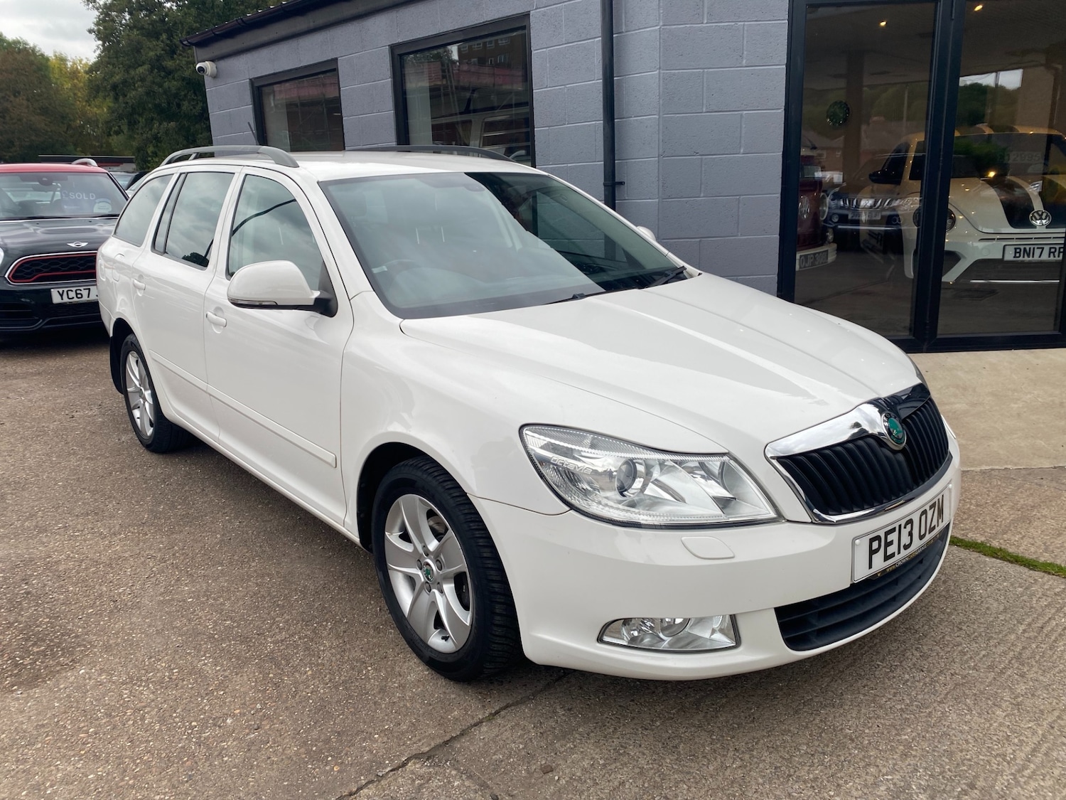 Used Skoda Octavia 2013 for sale - 76063575: Photo 2