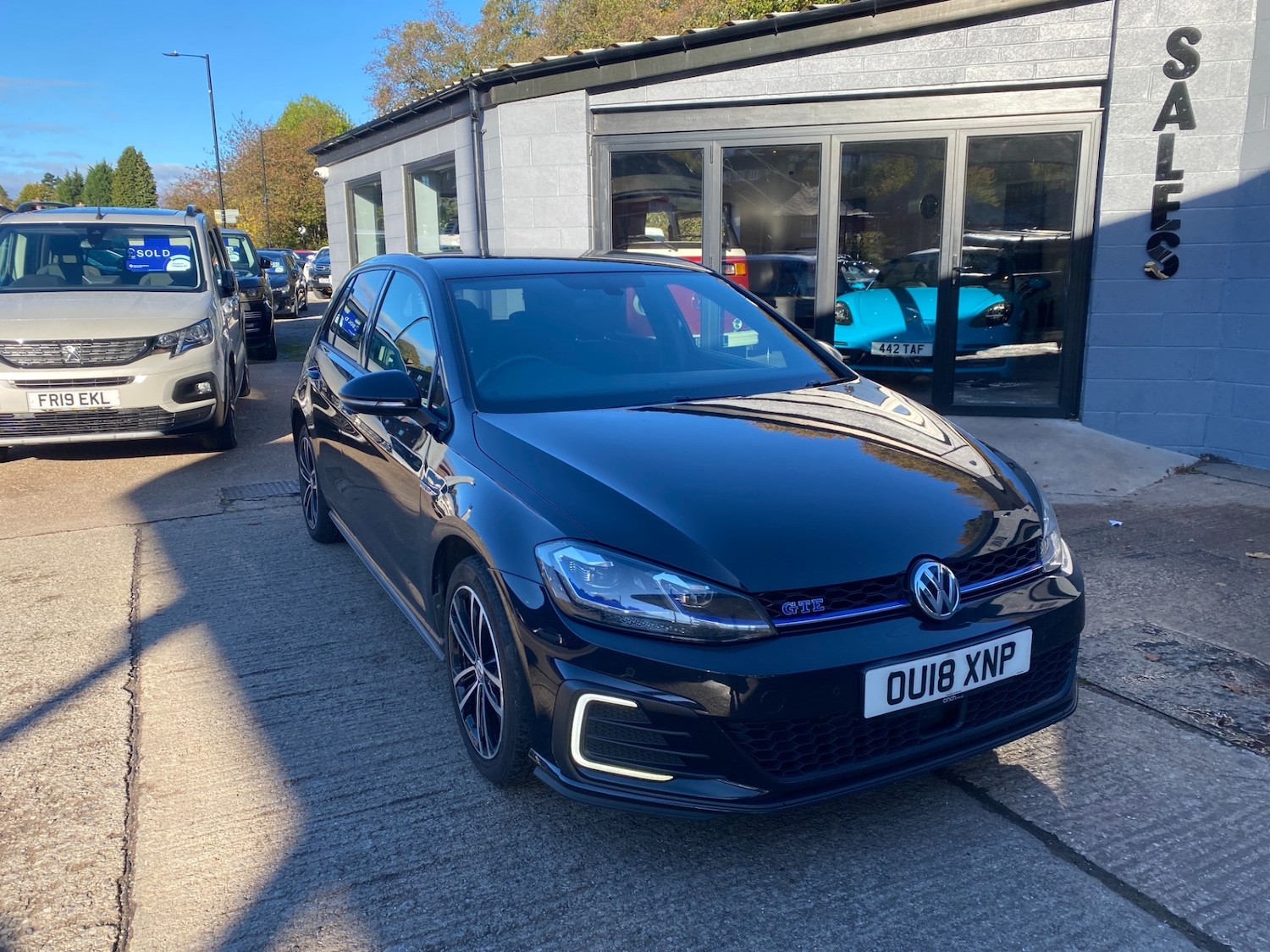 Used Volkswagen Golf 2018 for sale - 76374242: Photo 1