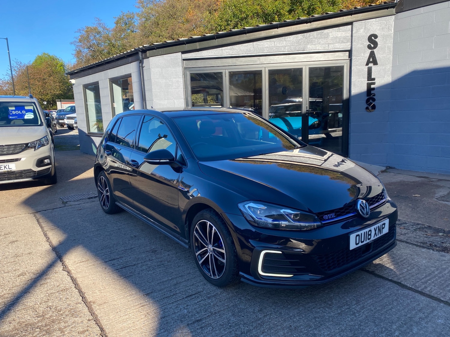 Used Volkswagen Golf 2018 for sale - 76374242: Photo 2