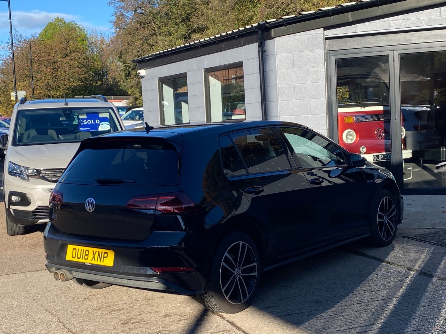 Used Volkswagen Golf 2018 for sale - 76374242: Photo 9