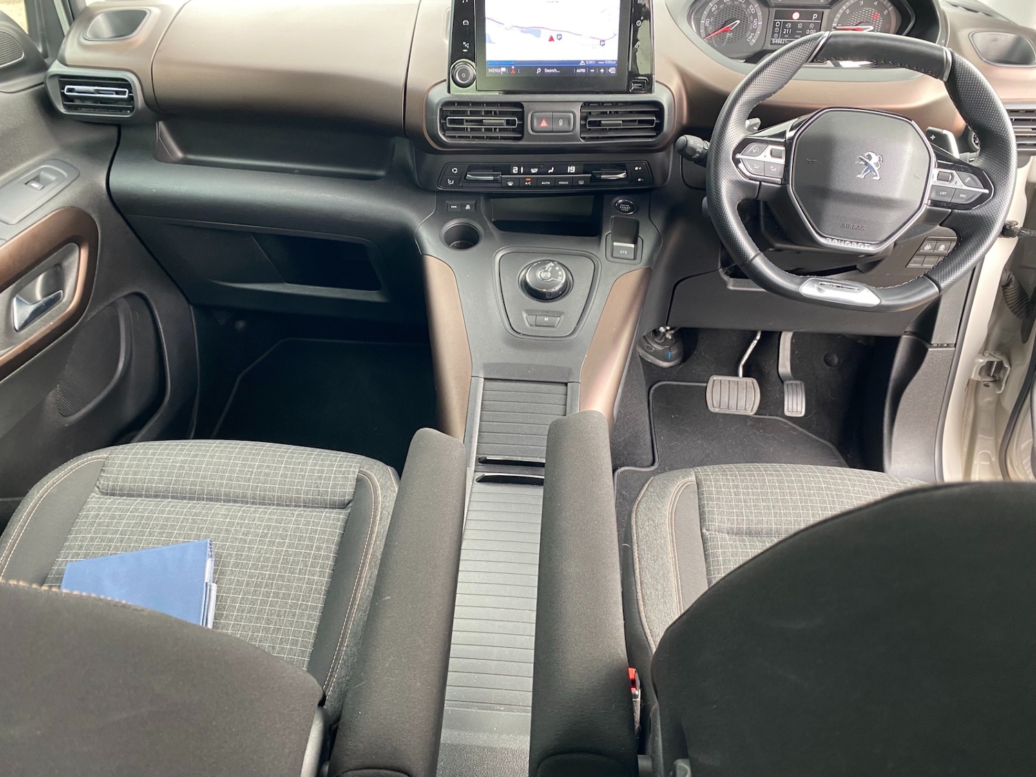 Vehicle 28