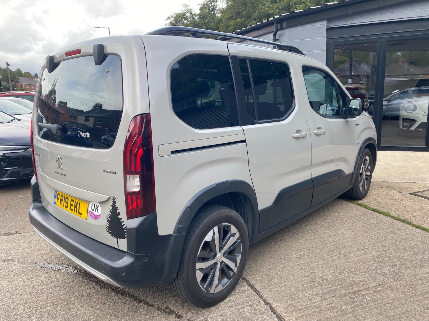 Vehicle 6