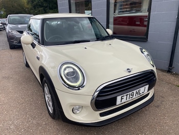 Used MINI Hatch 2019 for sale - 75909129: Photo