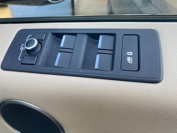 Used Land Rover Range Rover Sport 2017 for sale - 74626741: Photo 29