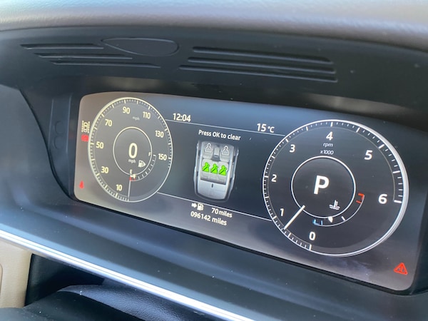 Used Land Rover Range Rover Sport 2017 for sale - 74626741: Photo 32