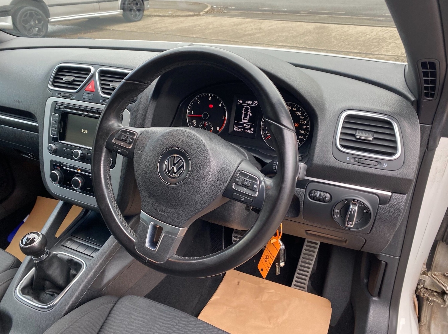 Used Volkswagen EOS 2011 for sale - 77796784: Photo 17