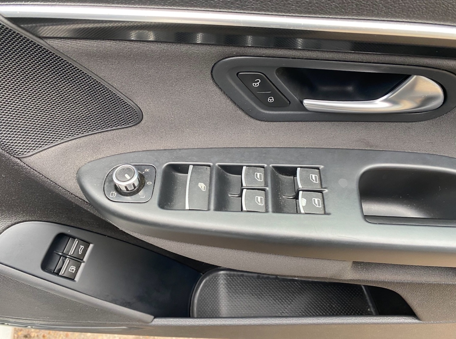 Used Volkswagen EOS 2011 for sale - 77796784: Photo 18