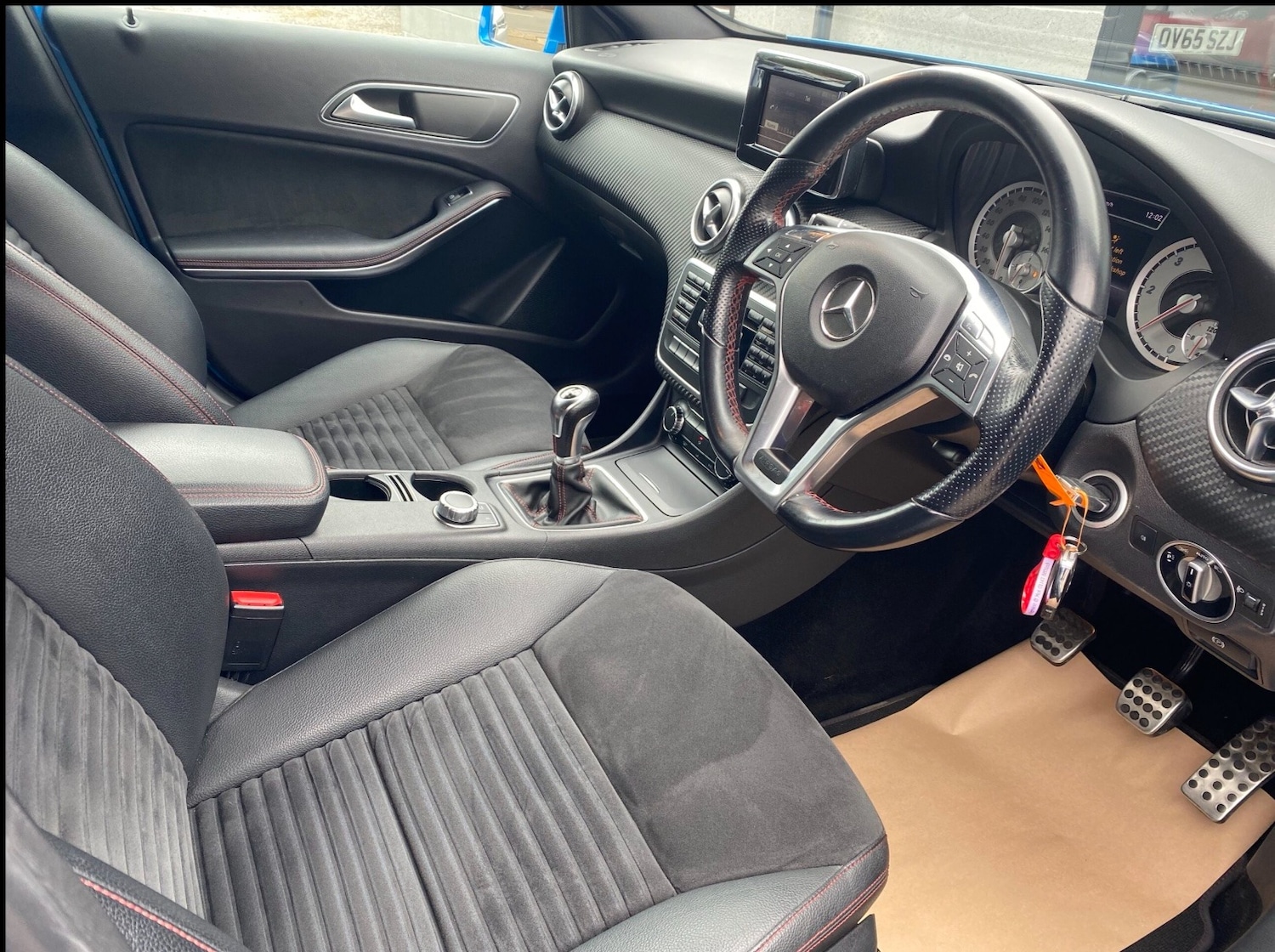 Used Mercedes-Benz A-Class 2013 for sale - 76353574: Photo 11