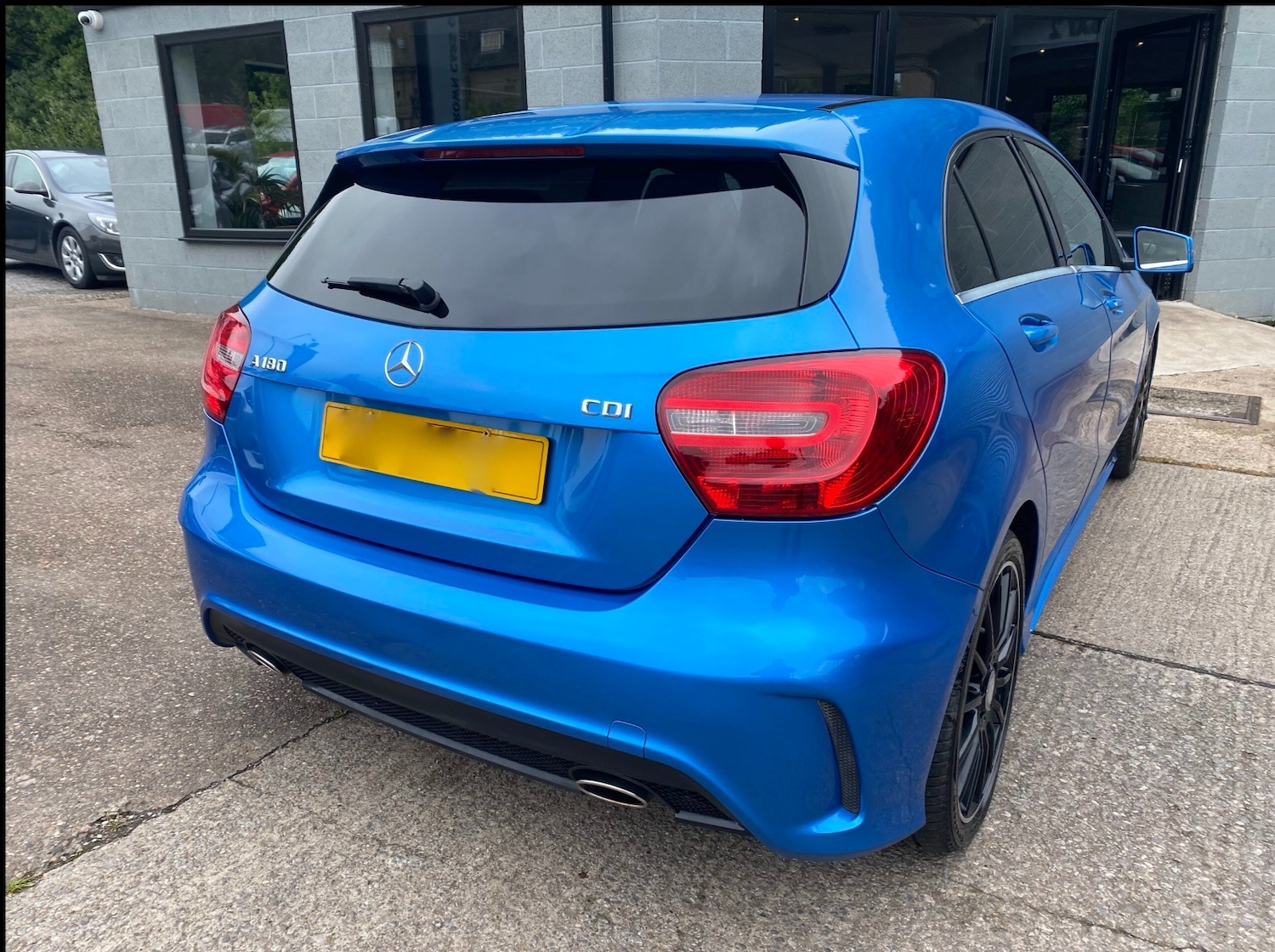 Used Mercedes-Benz A-Class 2013 for sale - 76353574: Photo 4