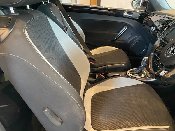 Used Volkswagen Beetle 2017 for sale - 72275929: Photo 31