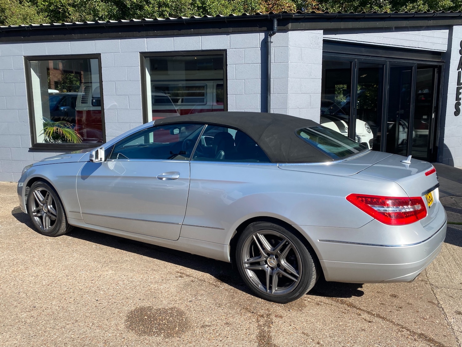 Used Mercedes-Benz E-Class 2012 for sale - 76022834: Photo 16