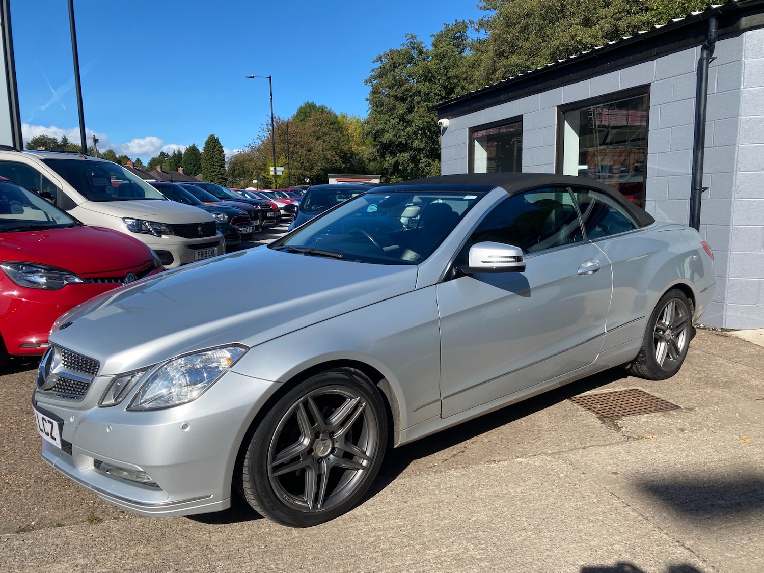 Used Mercedes-Benz E-Class 2012 for sale - 76022834: Photo 8