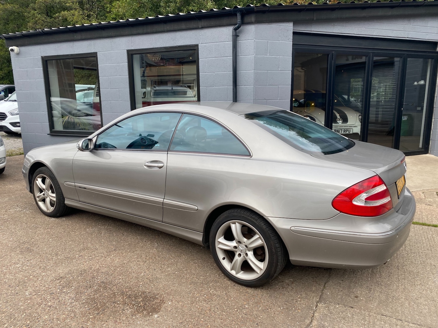 Used Mercedes-Benz CLK 2003 for sale - 76090999: Photo 12