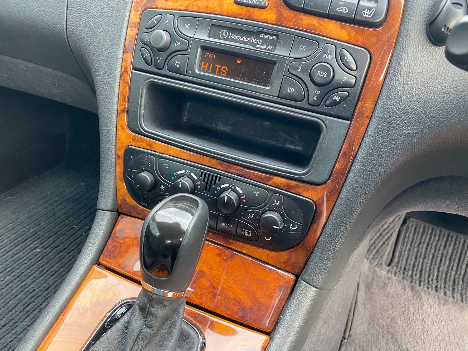 Used Mercedes-Benz CLK 2003 for sale - 76090999: Photo 23