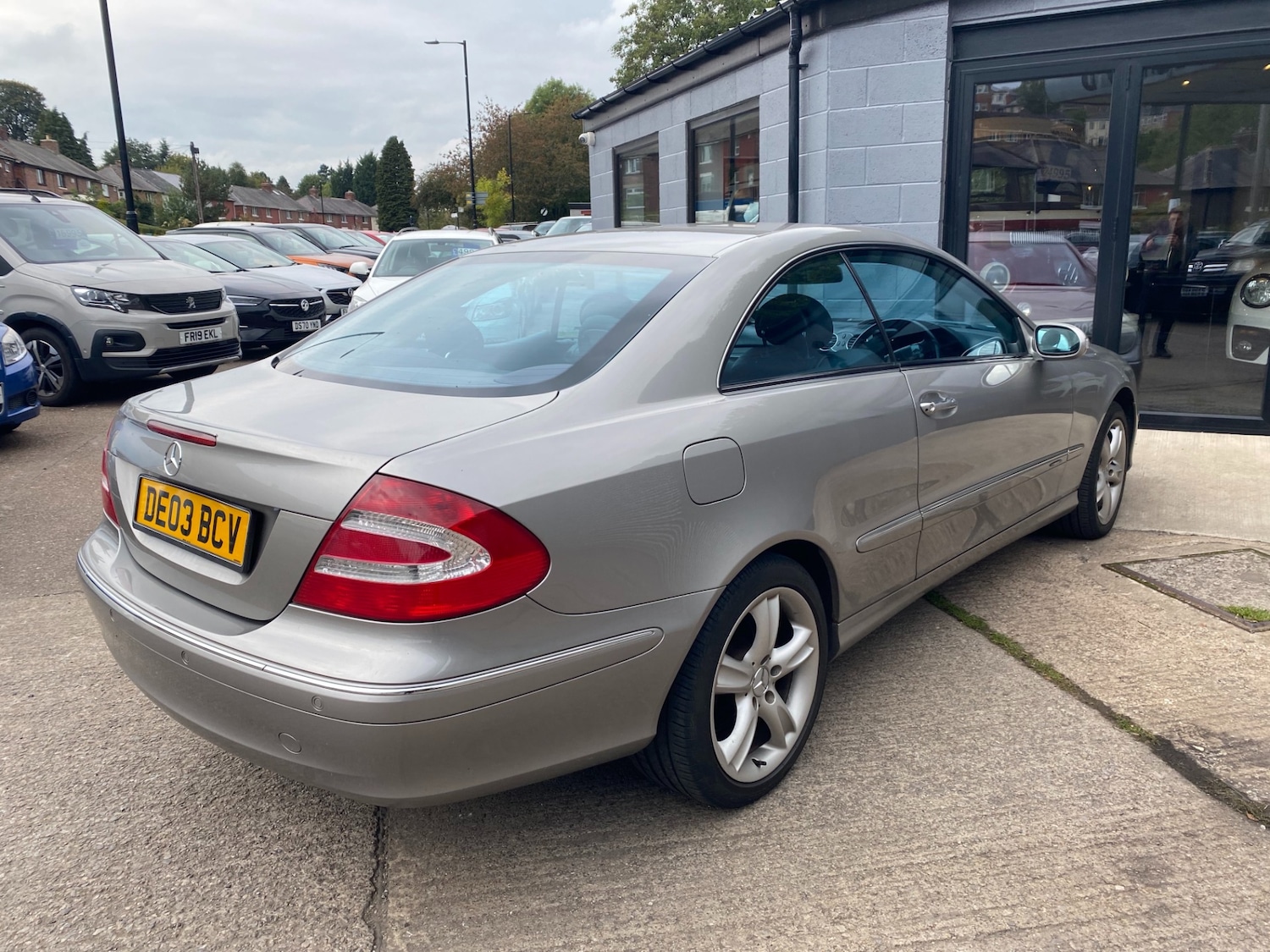 Used Mercedes-Benz CLK 2003 for sale - 76090999: Photo 7