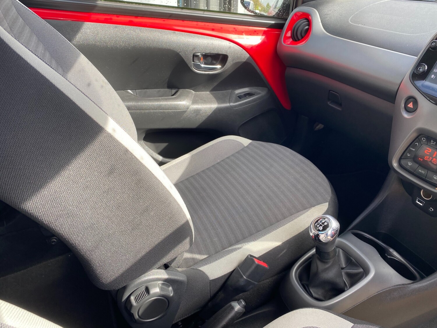 Used Toyota AYGO 2019 for sale - 75723622: Photo 19