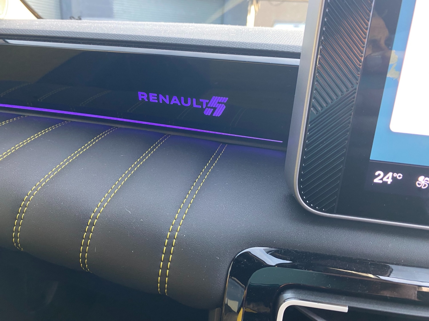 Used Renault 5 2025 for sale - 76932210: Photo 23