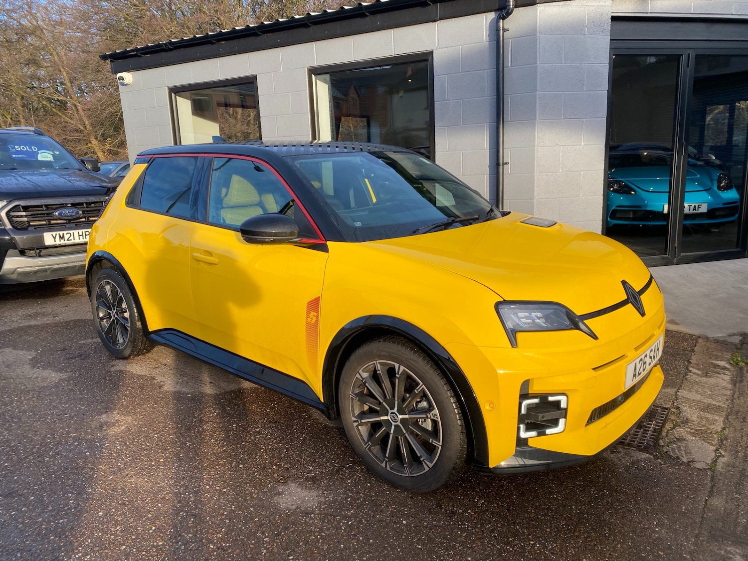 Used Renault 5 2025 for sale - 76932210: Photo 3