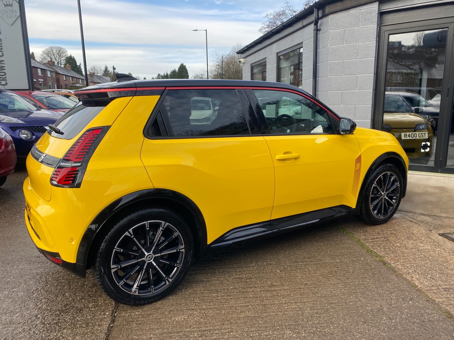 Used Renault 5 2025 for sale - 76932210: Photo 8