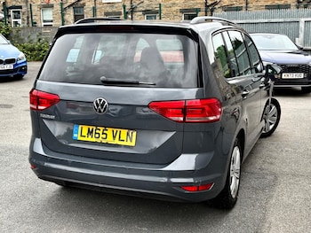 Used Volkswagen Touran 2016 for sale - 79268532: Photo