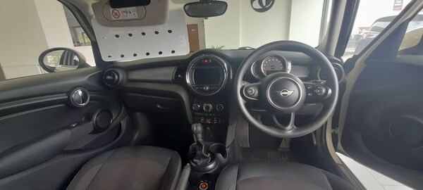 Used MINI Hatch 2019 for sale - 76127423: Photo 13