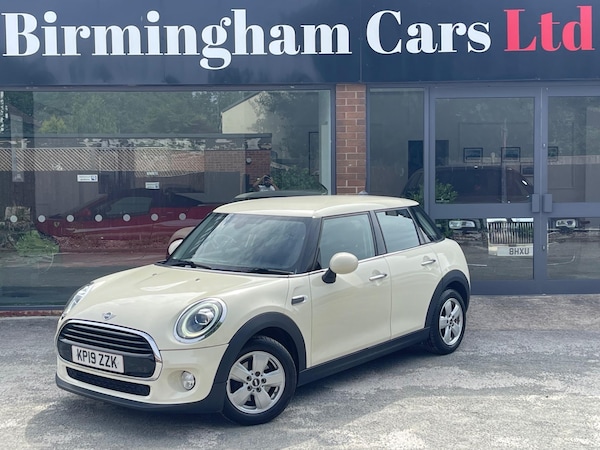 Used MINI Hatch 2019 for sale - 76127423: Photo 1