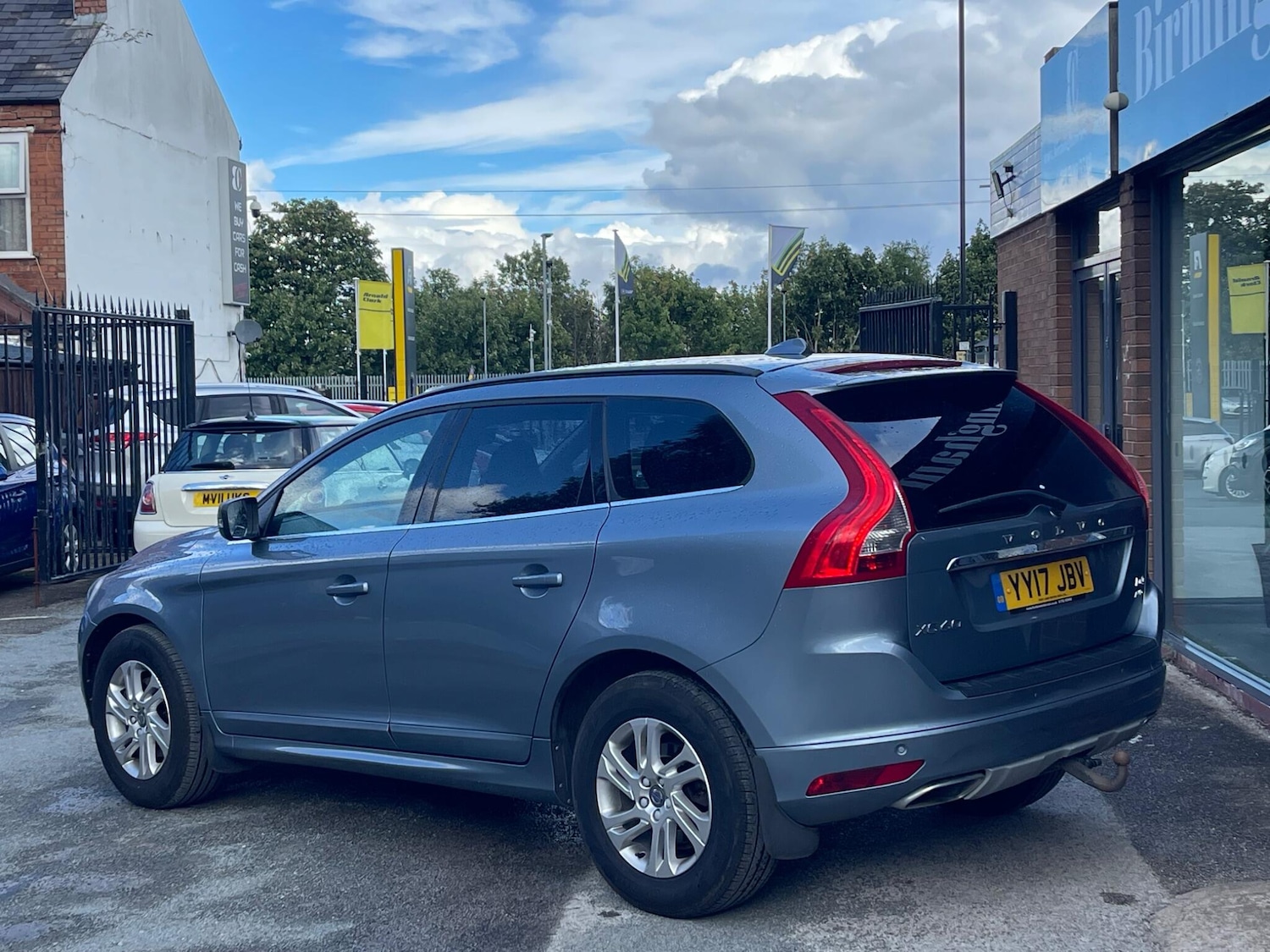 Used Volvo XC60 2017 for sale - 76127422: Photo 5