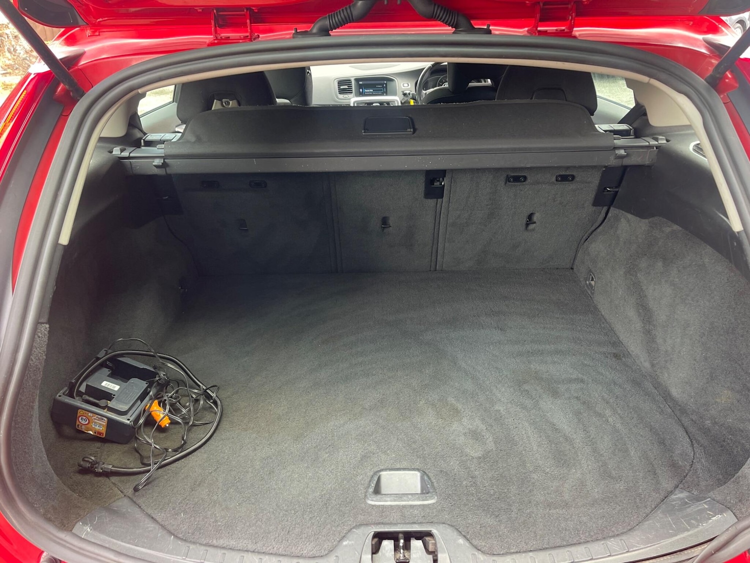 Used Volvo V60 2013 for sale - 76127424: Photo 6