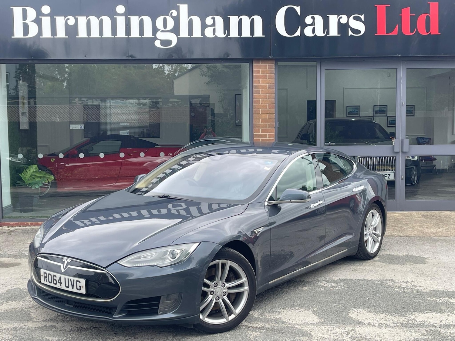 Used Tesla Model S 2014 for sale - 76152552: Photo 1
