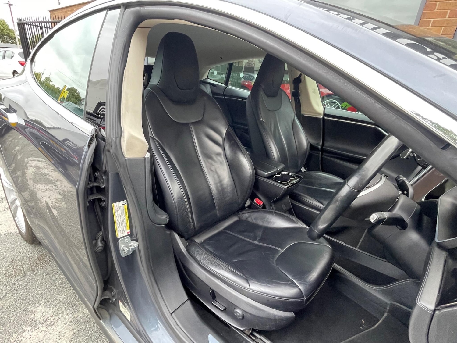Used Tesla Model S 2014 for sale - 76152552: Photo 10