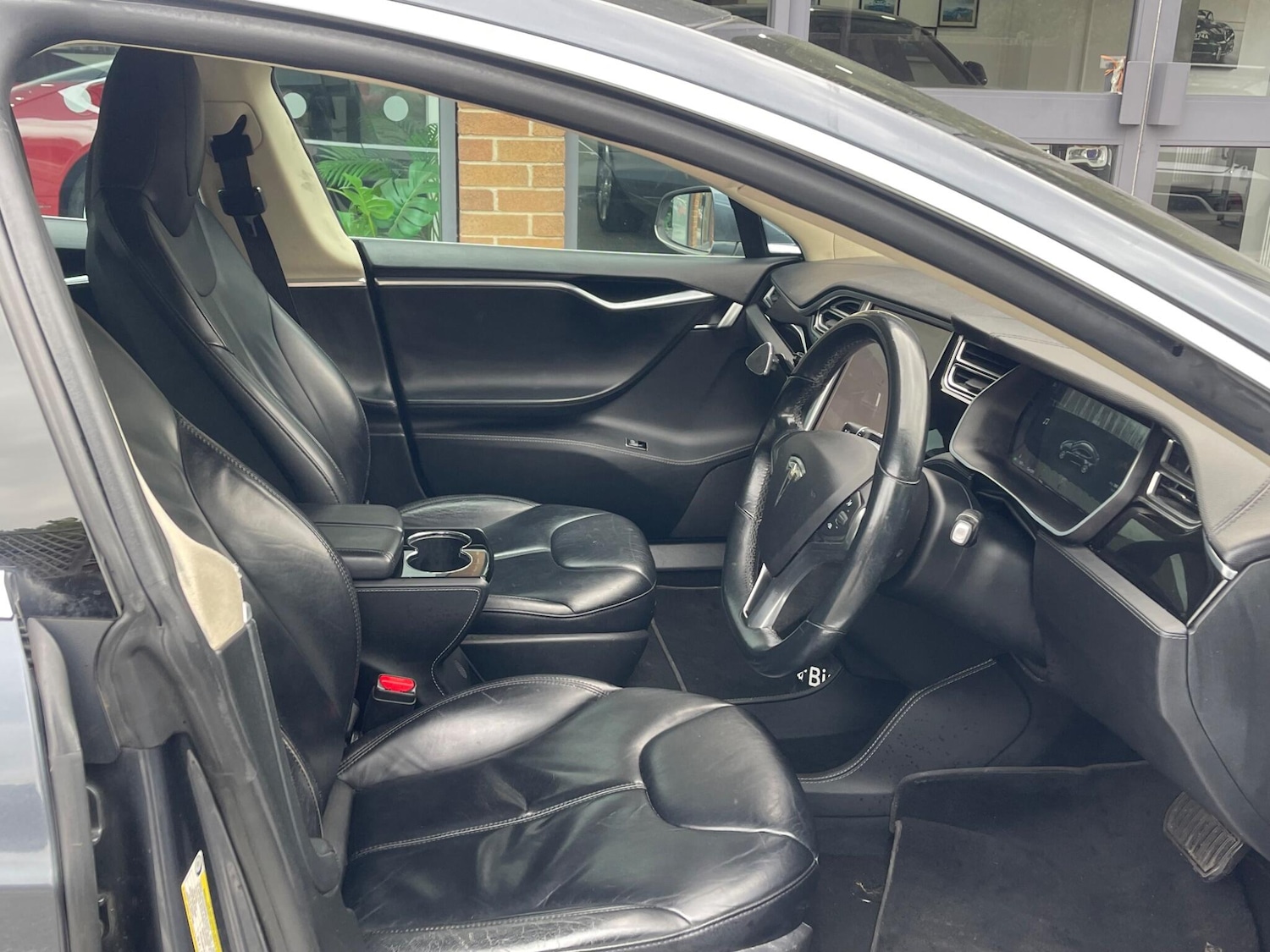 Used Tesla Model S 2014 for sale - 76152552: Photo 11