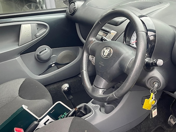 Used Toyota AYGO 2011 for sale - 76127484: Photo 12